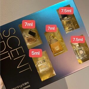 Bloomingdale’s Perfume Gift Box set of 5
